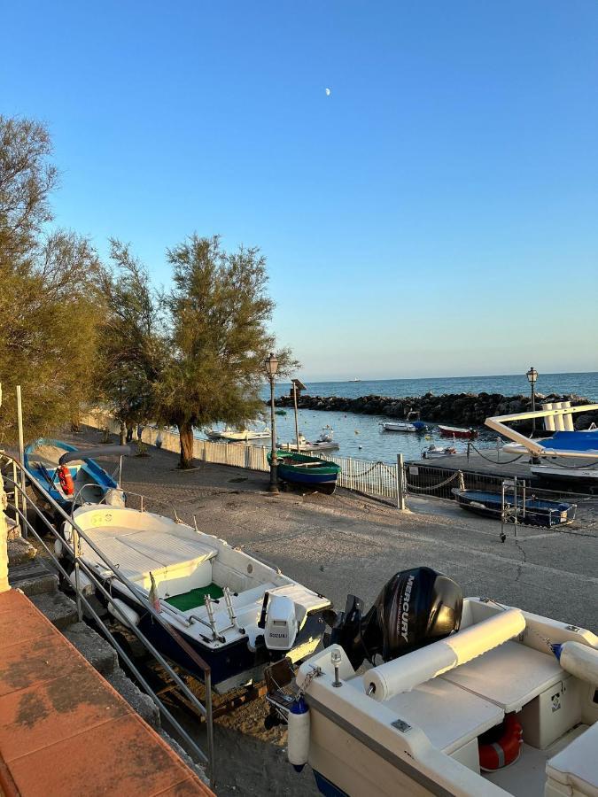 Il Viandante Sul Mare Apartment Salerno Exterior photo